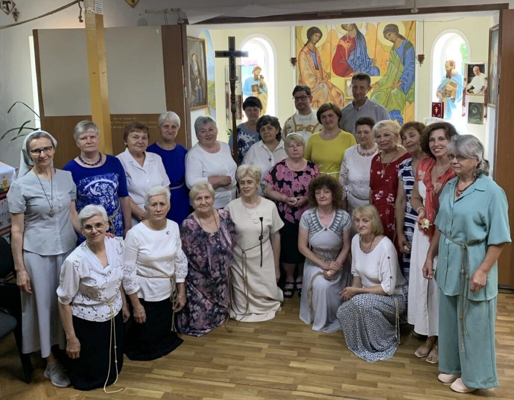 Братерство Слуг Хліба 0 02 05 1aa93ee4f3a9cd7a4c38f10c9d3e96c616af9cca940eee1e96957eb09c56d6fa f8dcff4bbaa4a12b
